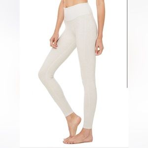 ALO Yoga 7/8 HIGH-WAIST LOUNGE LEGGING (XS, Oatmeal Heather)